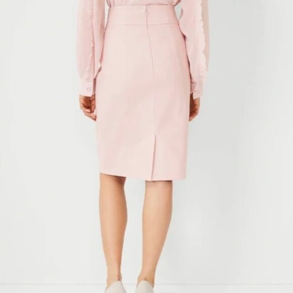 Ann Taylor High Waist Pencil Skirt in Stretch Cotton (Opal Pink) - Picture 2 of 3